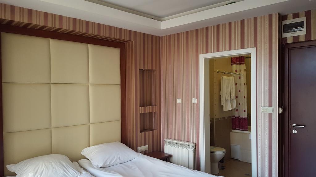Bozukova House Otel Sliven Oda fotoğraf